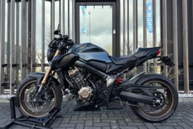 Honda CB650R (2023) thumbnail 2