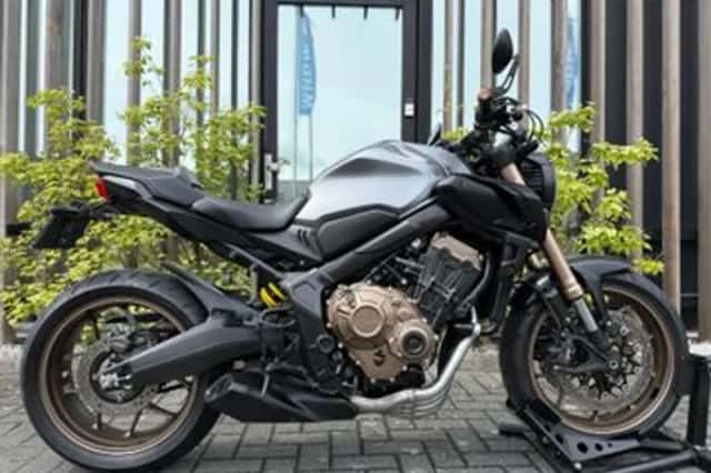 Honda CB650R (2022) thumbnail 1