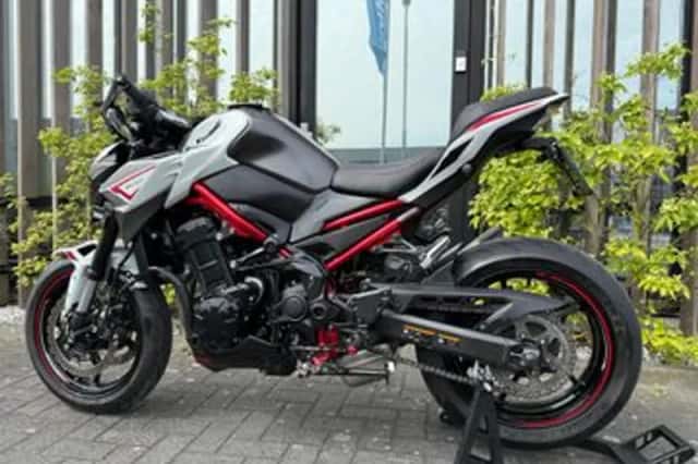 Kawasaki Z900 (2022) thumbnail 4