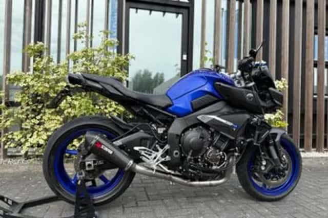 Yamaha MT-10 (2017) thumbnail 3