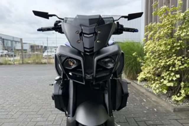Yamaha MT-10 (2017) thumbnail 6