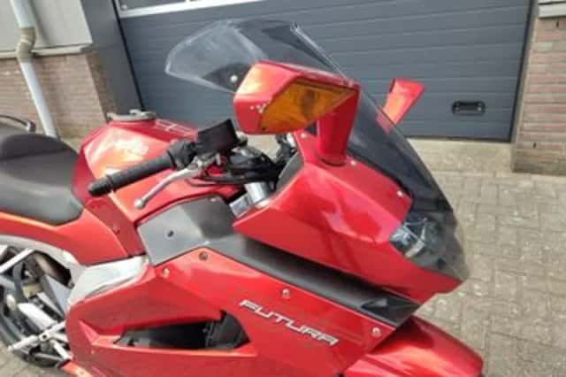 APRILIA RST Mille Futura (2003) thumbnail 3