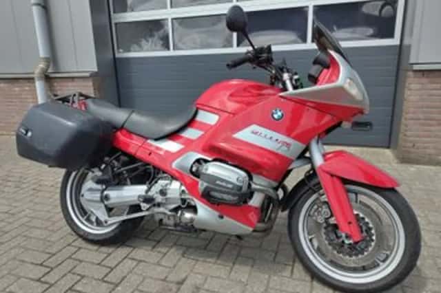 BMW R 1100 RS (1998) thumbnail 1
