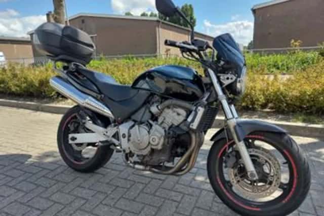 Honda CB600F HORNET (2001) thumbnail 1