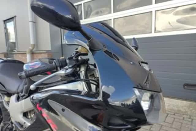 Honda VTR1000F FIRESTORM (1997) thumbnail 3