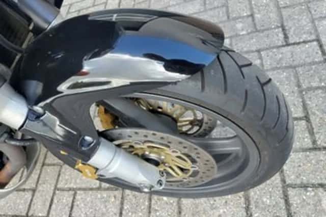 Honda VTR1000F FIRESTORM (1997) thumbnail 4