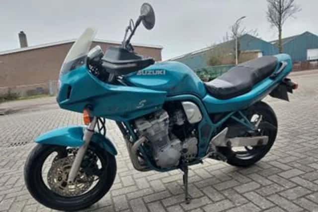 Suzuki GSF600S BANDIT (1997) thumbnail 2
