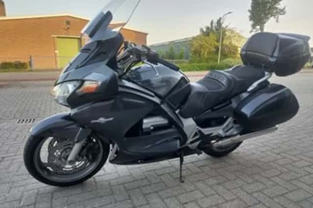 Honda ST1300 PAN EUROPEAN (2006) thumbnail 2