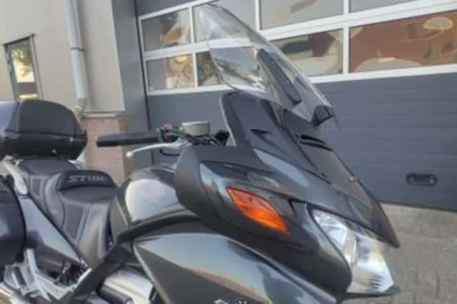 Honda ST1300 PAN EUROPEAN (2006) thumbnail 3
