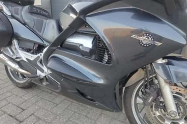 Honda ST1300 PAN EUROPEAN (2006) thumbnail 5