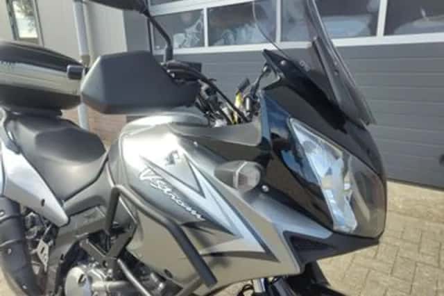 Suzuki V-Strom (2010) thumbnail 3