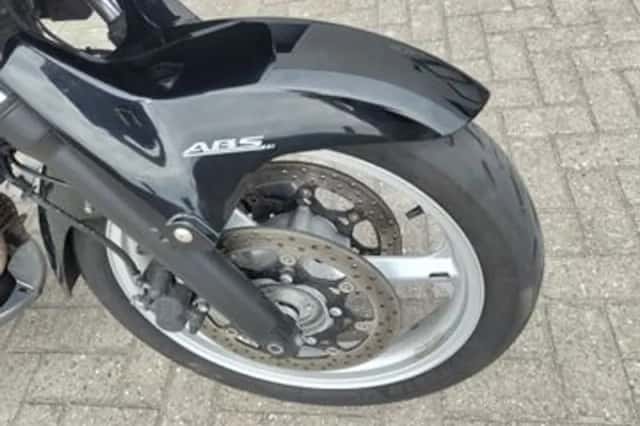 Suzuki V-Strom (2010) thumbnail 4