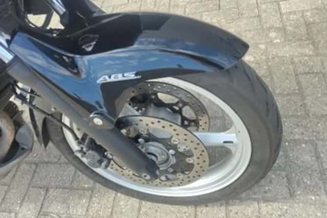Suzuki V-Strom (2010) thumbnail 4