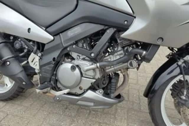 Suzuki V-Strom (2010) thumbnail 5