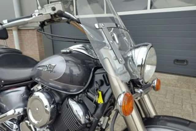 Yamaha XVS1100A Dragstar V-star Classic (2004) thumbnail 3