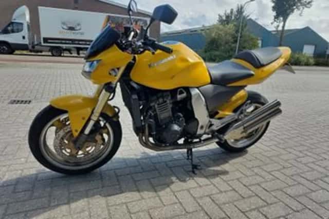 Kawasaki Z1000 (2003) thumbnail 2