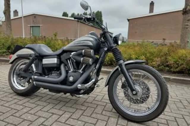 Harley-Davidson Street Bob (2007) thumbnail 1