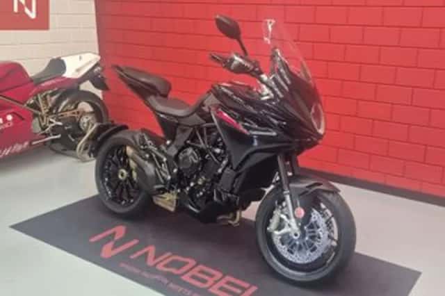 MV Agusta Turismo Veloce 800 RC (2026) thumbnail 3
