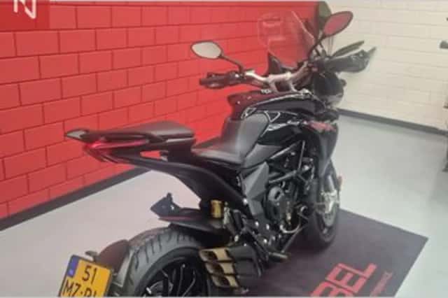 MV Agusta Turismo Veloce 800 RC (2026) thumbnail 4