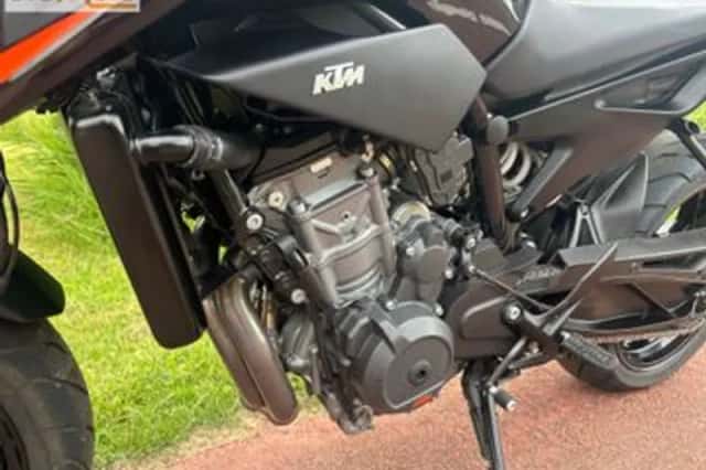 KTM 890 Duke (2022) thumbnail 5