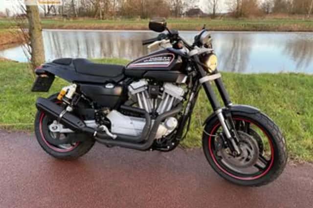 HARLEY-DAVIDSON SPORTSTER XR 1200 (2011) thumbnail 5
