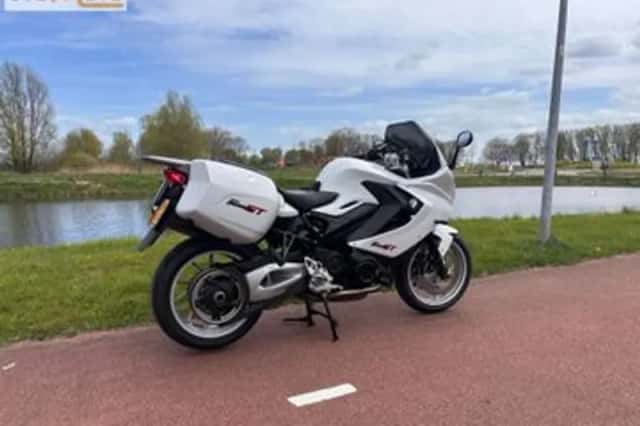 BMW F 800 GT (2013) thumbnail 2