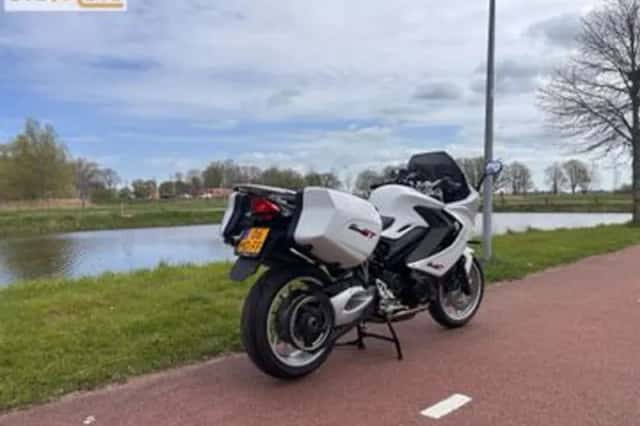 BMW F 800 GT (2013) thumbnail 3