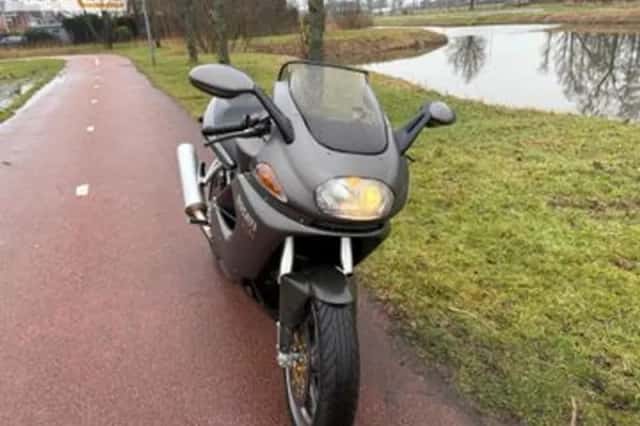 DUCATI ST 4S (2001) thumbnail 2