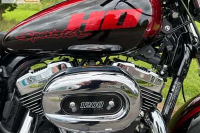 HARLEY-DAVIDSON SPORTSTER XL 1200 T SUPERLOW (2014) thumbnail 1