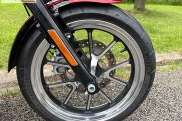 HARLEY-DAVIDSON SPORTSTER XL 1200 T SUPERLOW (2014) thumbnail 4