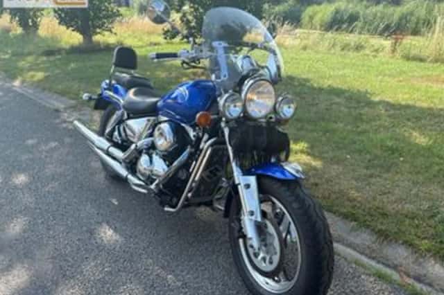 Suzuki VZ 800 Marauder (2001) thumbnail 2