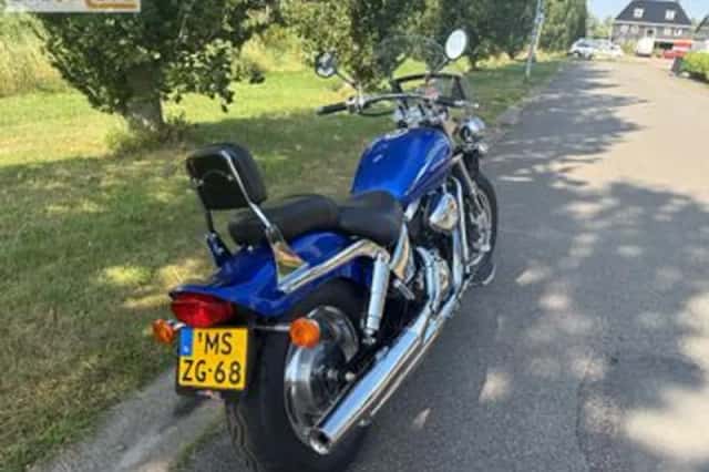 Suzuki VZ 800 Marauder (2001) thumbnail 3