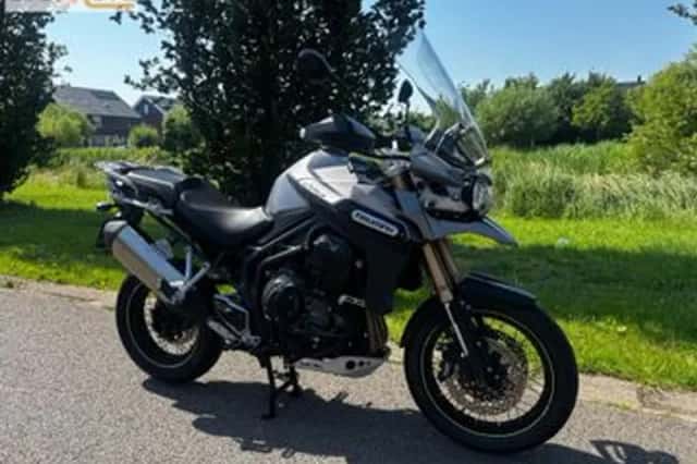 Triumph Tiger 1200 Explorer XC (2014) thumbnail 1