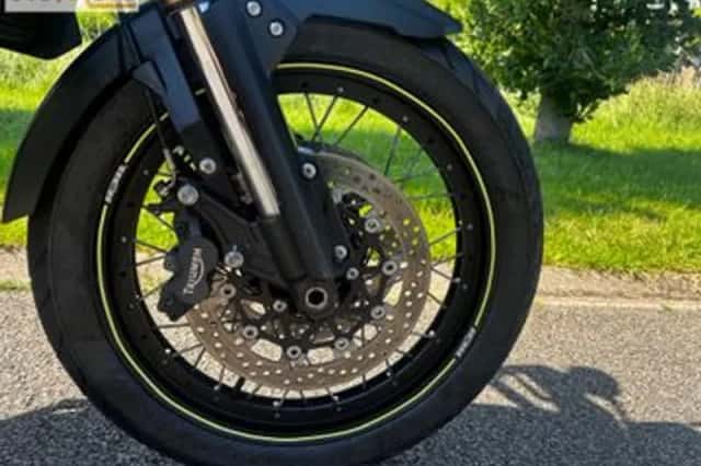 Triumph Tiger 1200 Explorer XC (2014) thumbnail 3