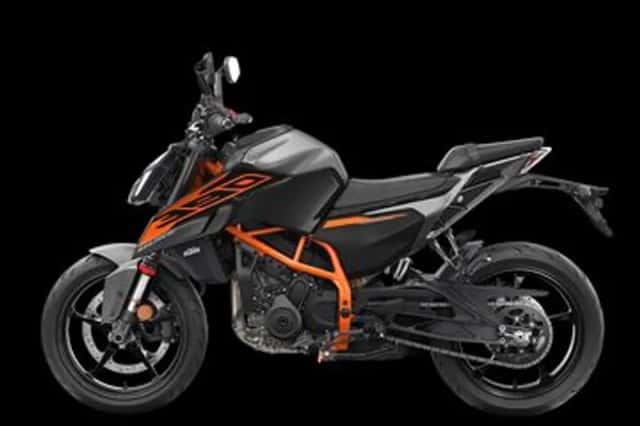 KTM 390 Duke (2026) thumbnail 3
