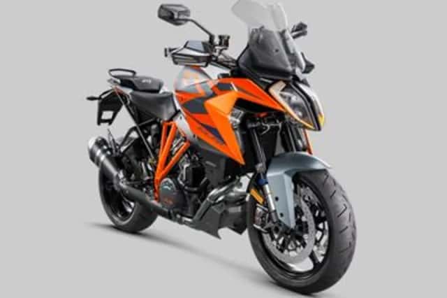 KTM 1290 Super Duke (2024) thumbnail 6