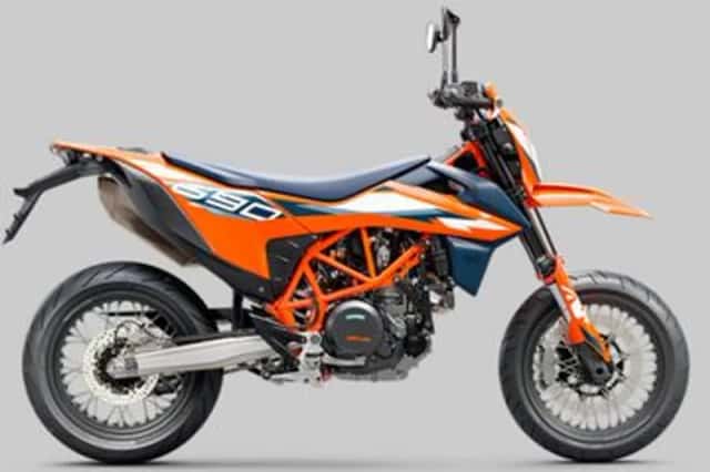 KTM 690 SMC (2023) thumbnail 1