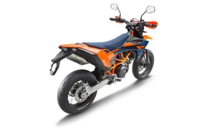 KTM 690 SMC (2026) thumbnail 5