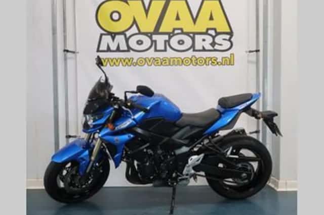 Suzuki GSR750 (2016) thumbnail 3