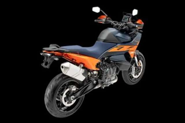 KTM 890 SMT (2026) thumbnail 5
