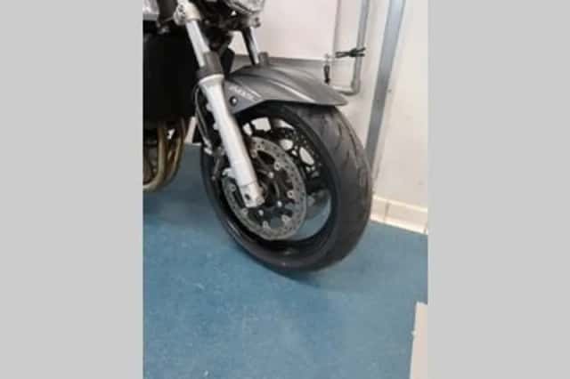 Suzuki GSR600 (2009) thumbnail 4