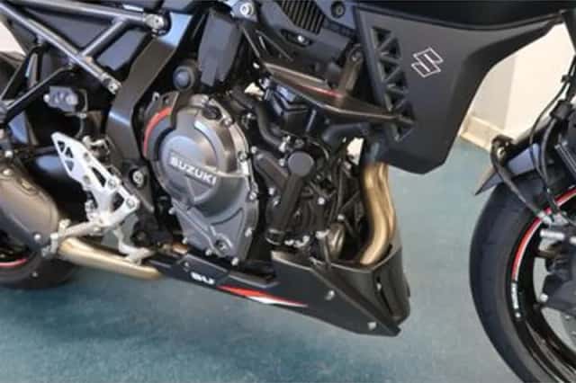 Suzuki GSX-8S (2024) thumbnail 3
