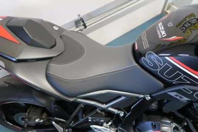 Suzuki GSX-8S (2024) thumbnail 6
