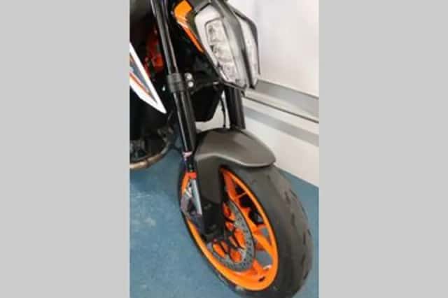 KTM 890 Duke (2020) thumbnail 6