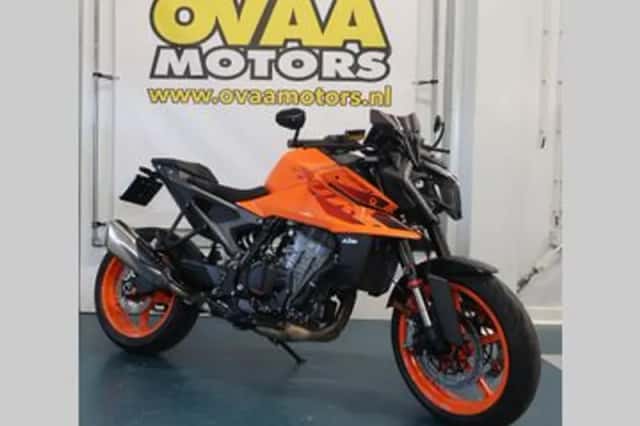 KTM 990 Duke (2024) thumbnail 1