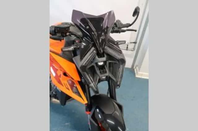 KTM 990 Duke (2024) thumbnail 3