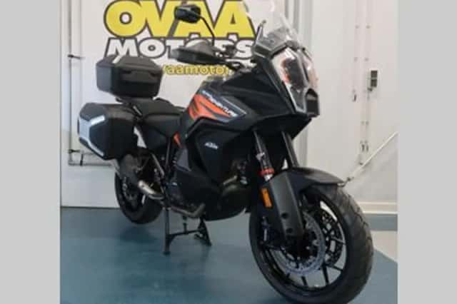 KTM 1290 Super Adventure (2021) thumbnail 1