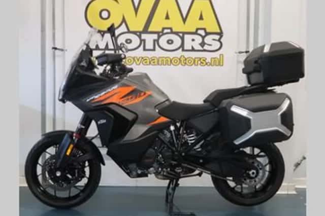 KTM 1290 Super Adventure (2021) thumbnail 2