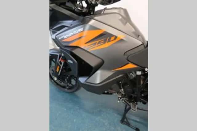 KTM 1290 Super Adventure (2021) thumbnail 4