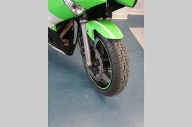 Kawasaki Er-6f (2009) thumbnail 4